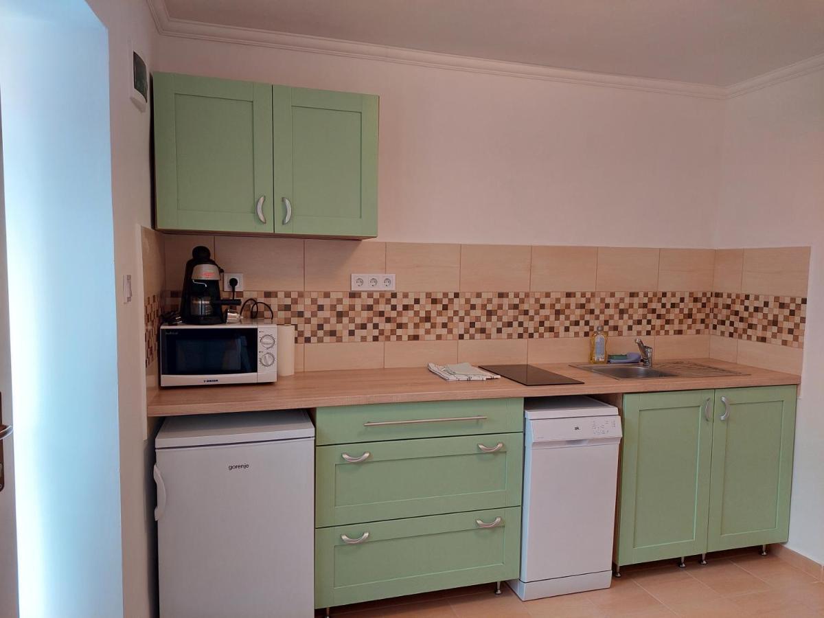 Szent Bernat Vendeghaz Apartment Veszprém Exterior photo