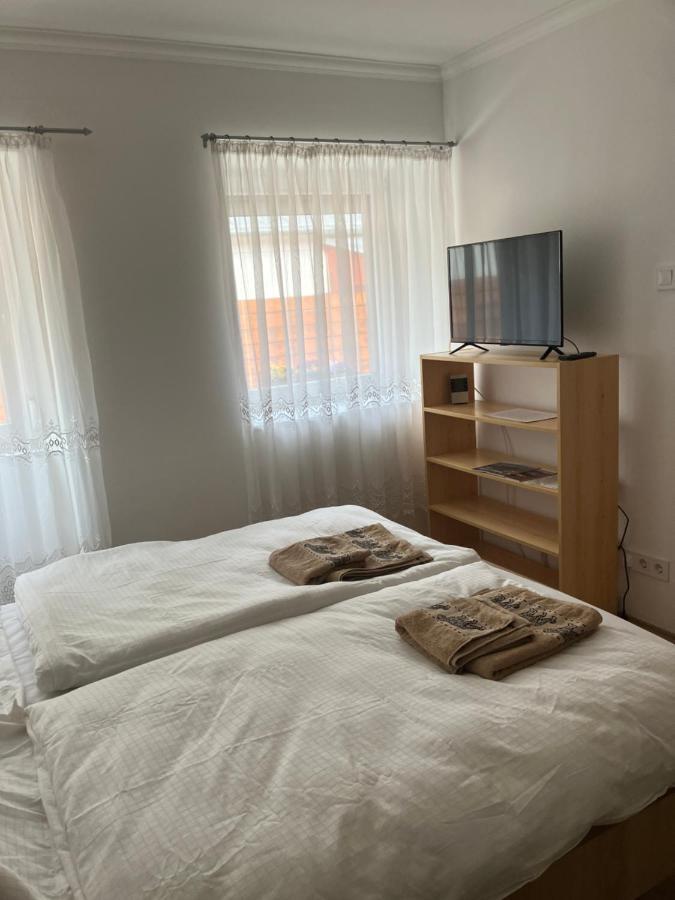 Szent Bernat Vendeghaz Apartment Veszprém Exterior photo